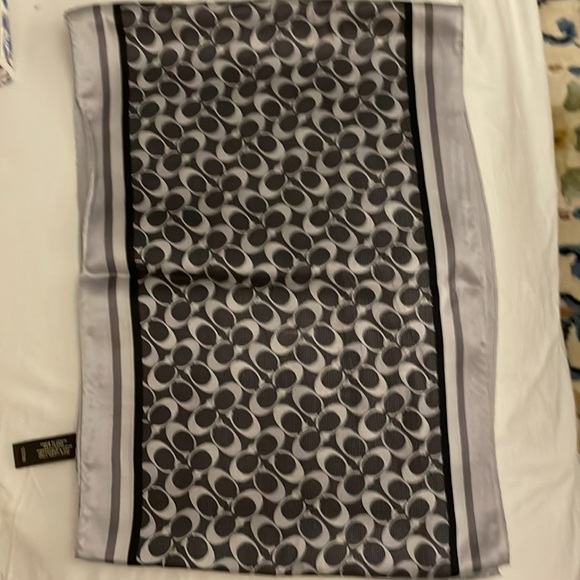 COACH signature gray and black 100% Silk rectangle scarf - Picture 5 of 5